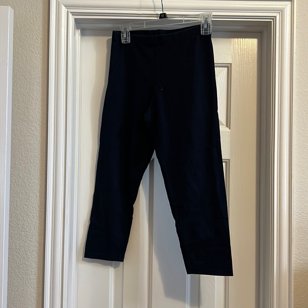 Woman’s Cha cha vente  elastic waist Capris, Size L
